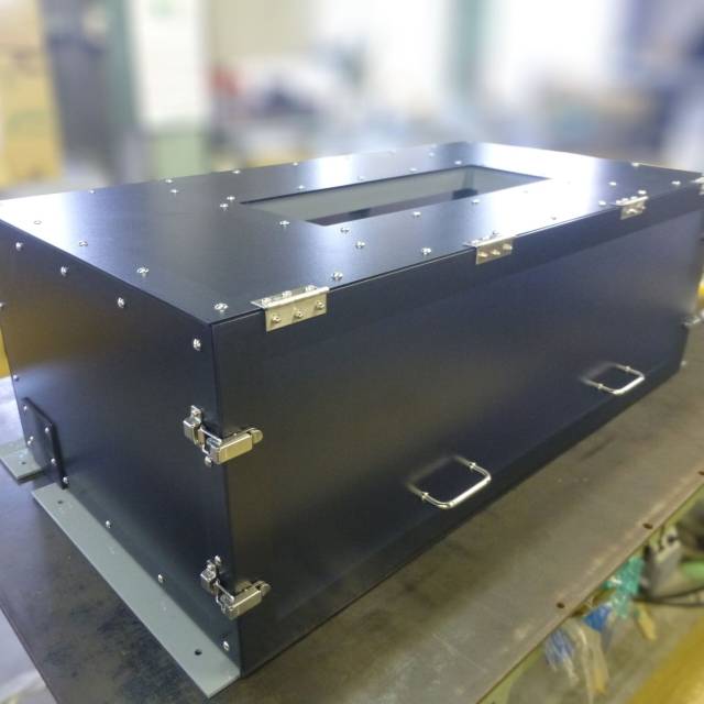 ポリカーボネイト製カバー